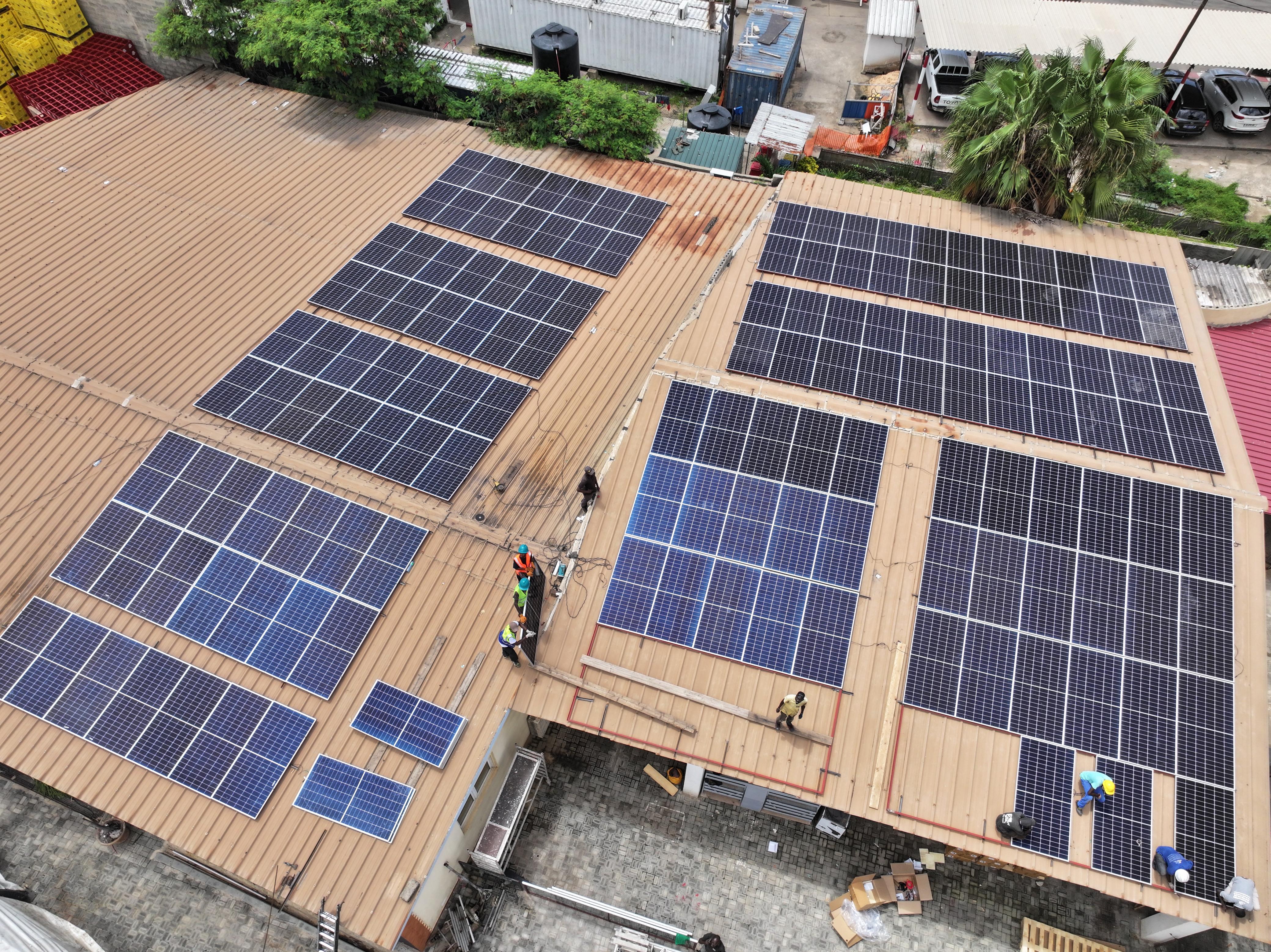 Installation 2STV Dakar